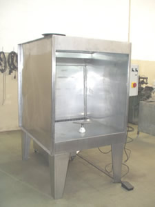 Cabine d'émaillage à rideau d'eau